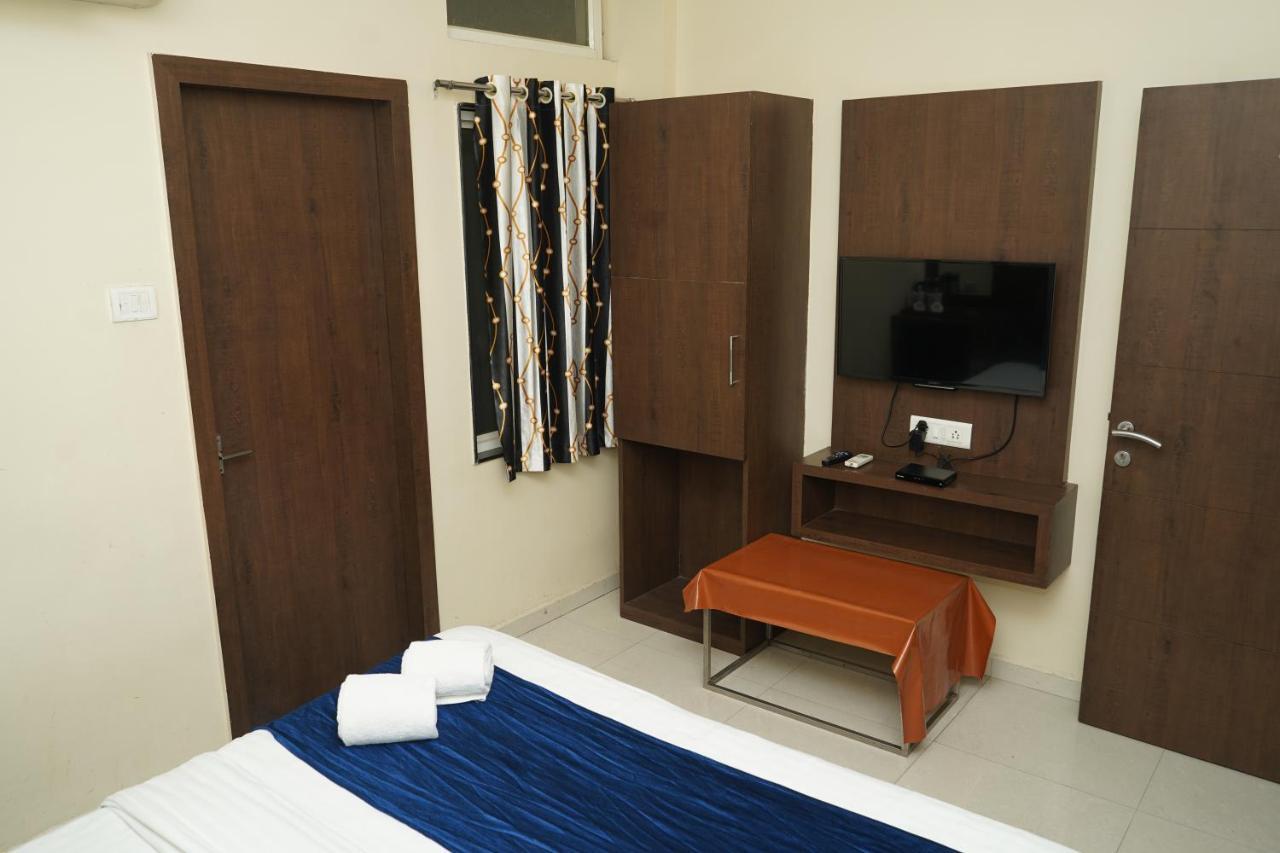 Hotel Satyug Ujjain Exterior photo
